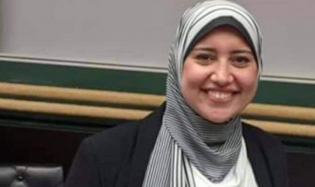 الباحثة المصرية “إلهام فضالي” تحصل على الدكتوراه فى الفيزياء من جامعة ايندهوفن الهولندية